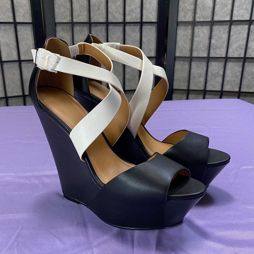 SKY HIGH wedge heel by Beau & Ashe, classic blk and wht, never worn out only in!